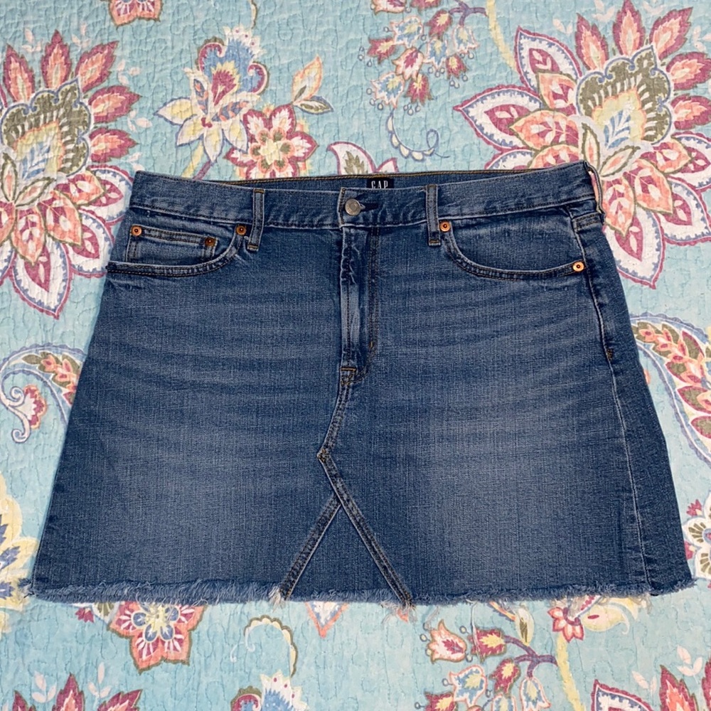GAP Denim Skirt, size 32